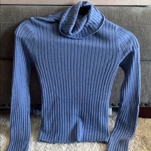 Blue turtleneck longsleeve